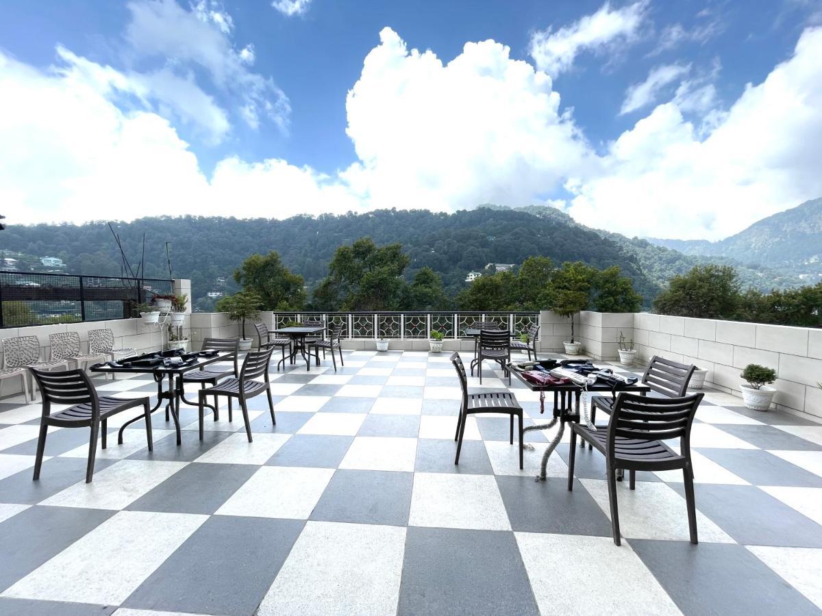 Hotel Prince ! Nainital Mall Road-Prime-Location In-Front-Of-Naini-Lake Hygiene-And-Spacious-Room 외부 사진